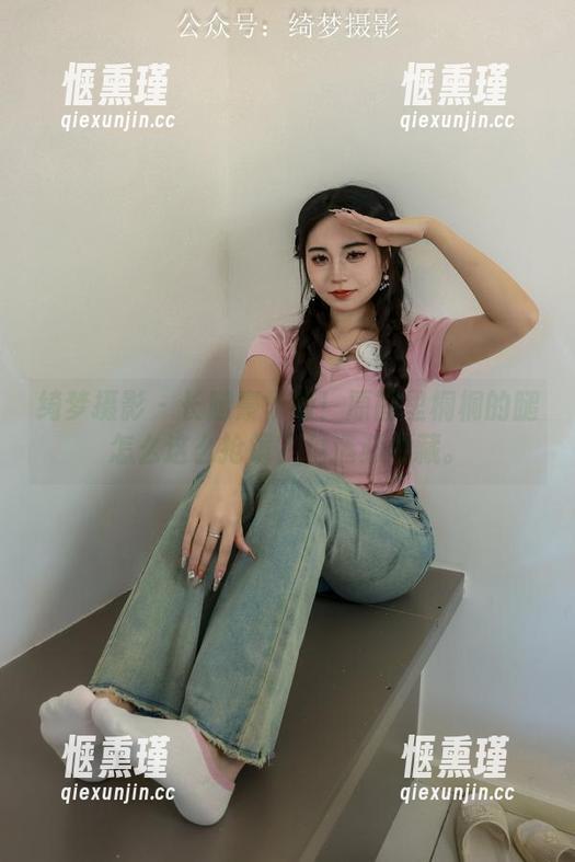 绮梦摄影-桐桐 绮梦摄影 - 长腿豪华版!原图里桐桐的腿怎么这么抢镜?精选必收藏。