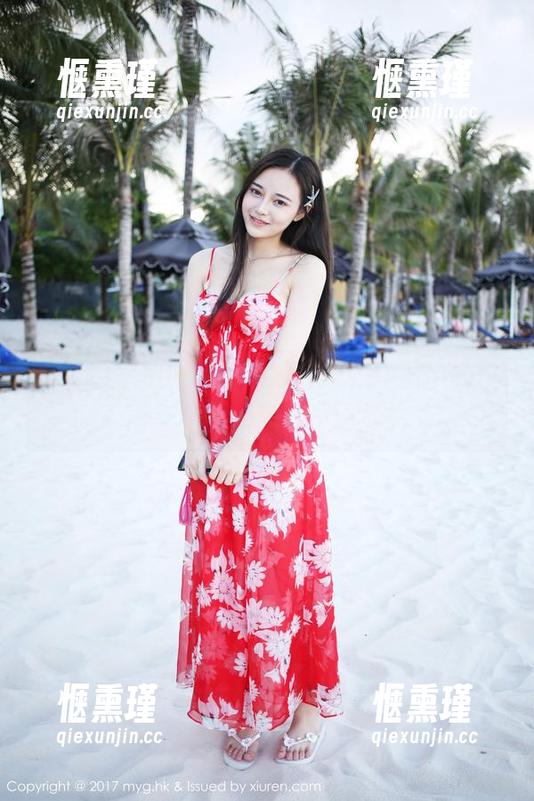美媛馆-伊雨蔓Fiona 美媛馆 - 制服也能在线变身,美图中的伊雨蔓Fiona果然不一般。