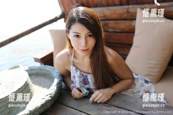 美媛馆-糯美子Mini 美媛馆 - 日本旅拍糯美子Mini的高清合集,马尾真的是个神奇的发型!
