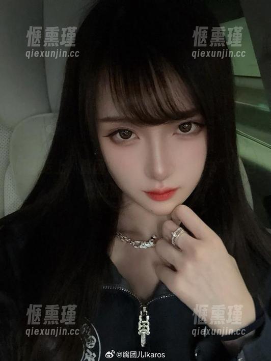 腐团儿Ikaros 原图送上,腐团儿Ikaros的“秘书”角色比我咖啡还提神!