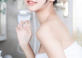 萌芽儿o0的新奇套图，白兔和服像个小精灵在跳舞