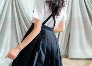 西瓜少女的JK校服，看的让我冒汗，究竟是什么神仙设定？