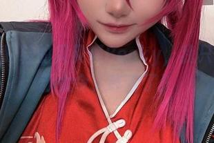 穿着高跟鞋的贝贝琪Becky，我只想说更新太令人咋舌了！
