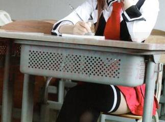 抓住铭铭kizami小天使的最新图集，你也许会觉得自己是个幸运儿？