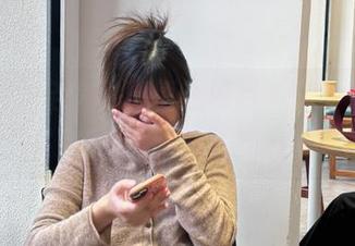 我的天，全套写真里的闪月半，学姐造型竟然完美复刻了我的校餐……