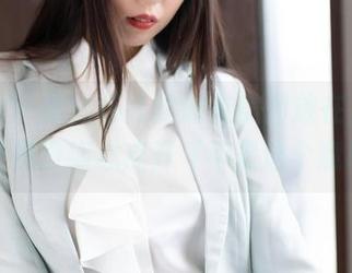 魅妍社 – 把刘钰儿的泳衣美图放在桌面，可惜还是没细心点开（不是这个意思）！