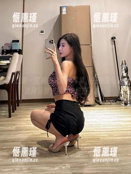 微密圈 - 空姐黎允熙的写真，在美丽与旅途间起舞，竟然好想搭飞机！