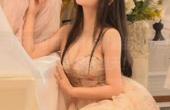 草莓的千种可能，跟着黑猫猫ovo的图片合集一起乐翻天！